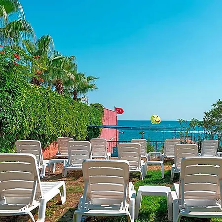 Teo Hotel 3*